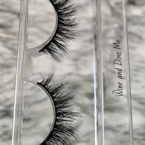 “Wine And Dine Me” || Lashful Lengths Luxury Mink Eyelashes - Picture 2 of 6
